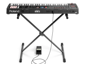 synthesizer roland fa-06 3D Model