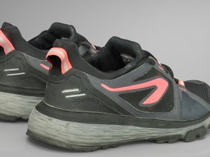 female sport sneakers 3D Model
