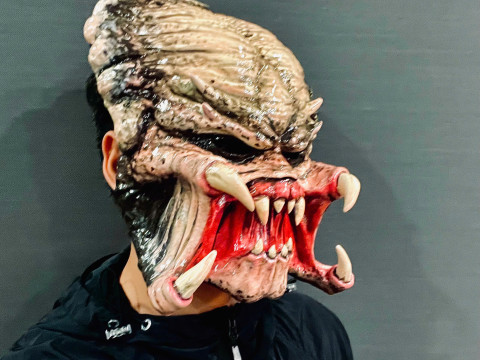 Dekorasi Topeng Predator yang Dapat Dipakai - cosplay Halloween Model Cetak 3D