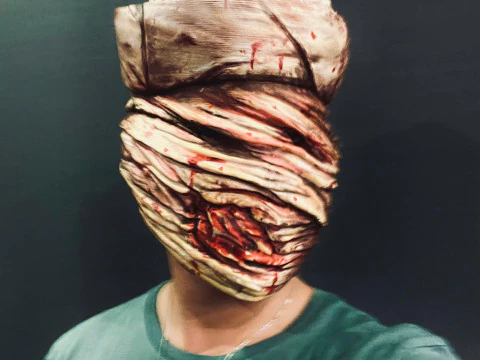 Cosplay Kepala Perawat Silent Hill yang Dapat Dipakai Model Cetak 3D