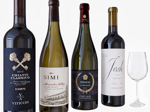 set di bottiglie di vino 13 Modello 3D