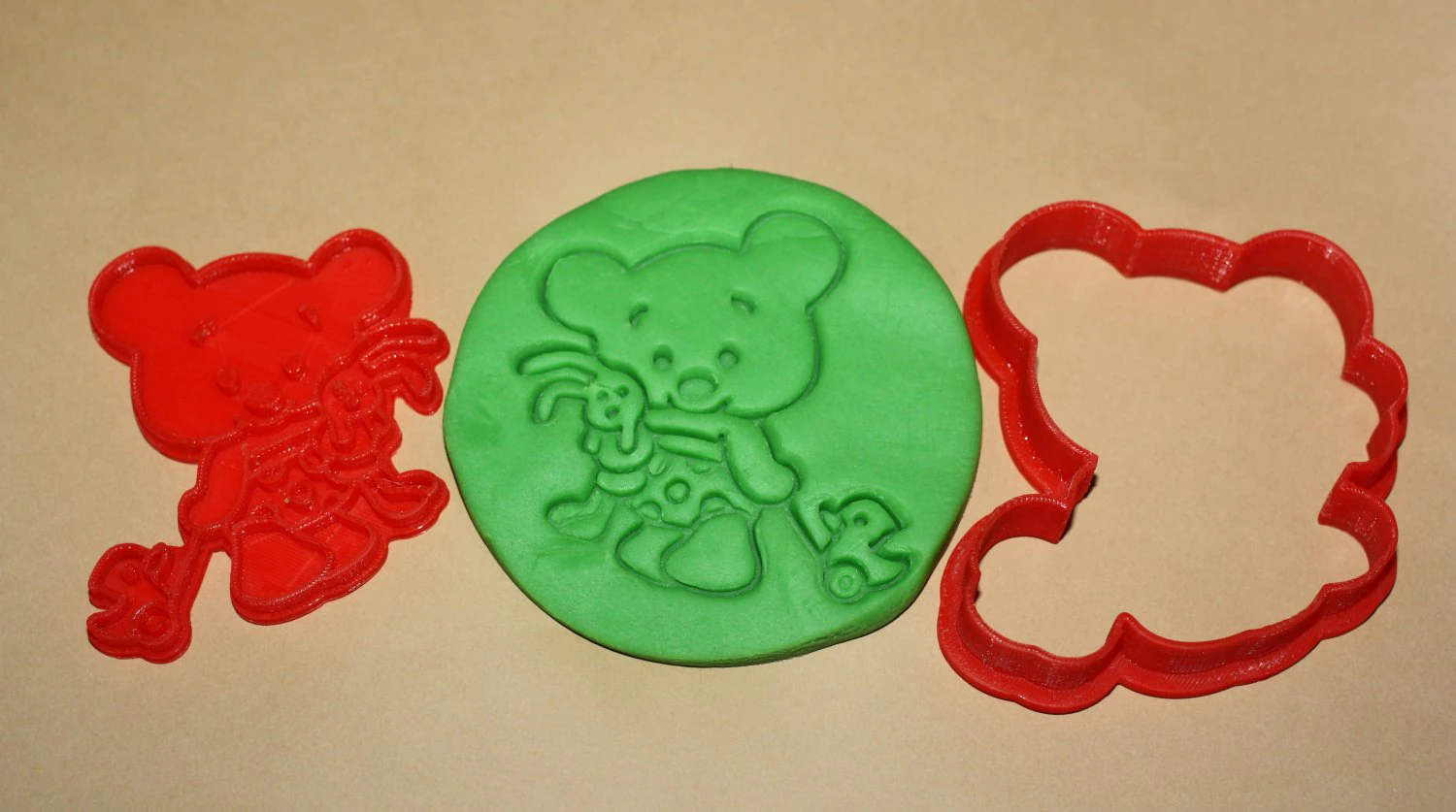 ute bear with toys - cookie cutter 3D Print Model .c4d .max .obj .3ds .fbx .stl .blend 