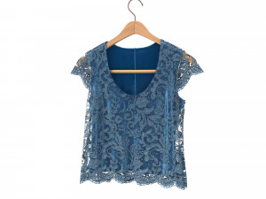 clothing on hanger 4 Modelo 3D