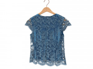 clothing on hanger 4 Modelo 3D
