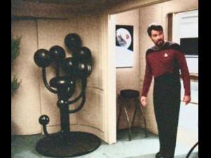 star trek the next generation black chair Modèles 3D en vedette