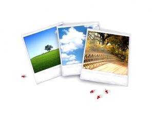 polaroid pictures with thumb tacks 3D Модель