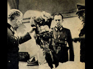 ge&iuml;nspireerde paradummy uit de Tweede Wereldoorlog Rupert parachutist D-Day Trooper soldaat decoy 3D printmodel