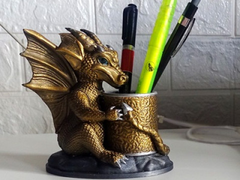 Cute Baby Dragon pencil holder 3D-Druckmodell