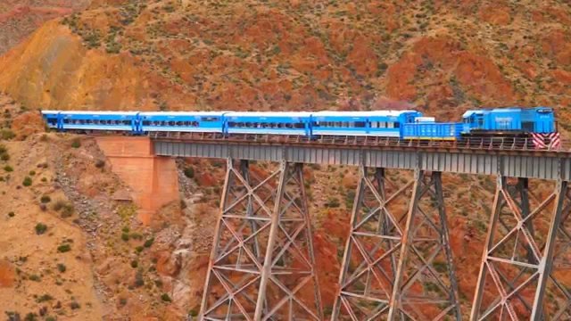 Download Model bridge H0 scale trains reproduction of the Polvorilla viaduct of the Tren a las Nubes railw 3D Model