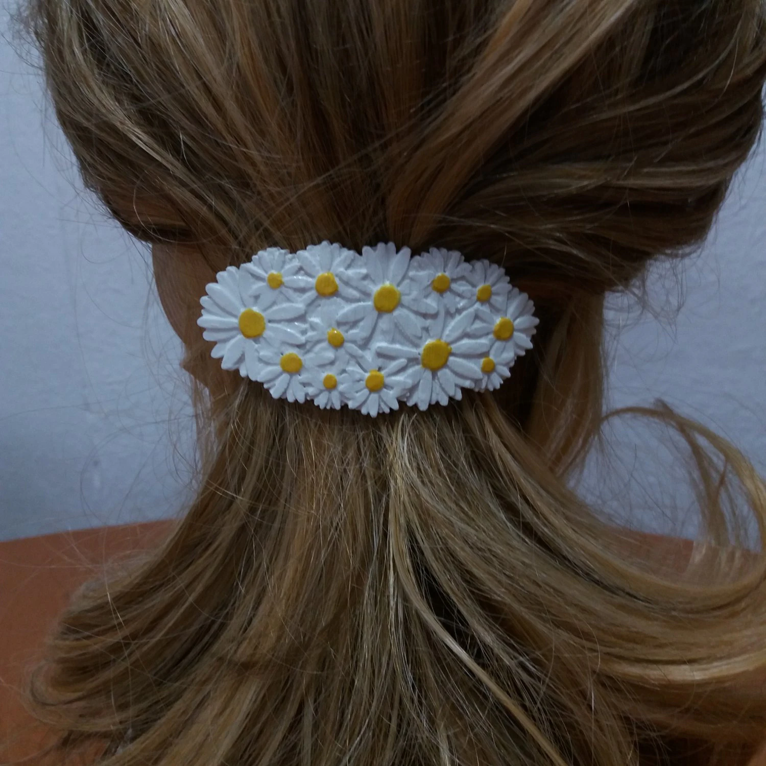 hair barrete with daisies 60-76 3D Print Model .c4d .max .obj .3ds .fbx .stl .blend 