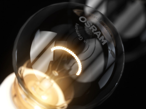 Incandescent light bulb E14 E27 3D Model