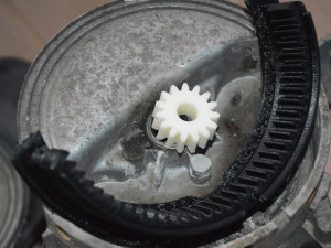 gear and crescent trapeze janitor mercedes 3d print model 3D Print Model