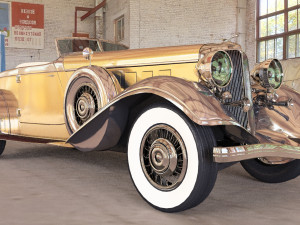 chrysler imperial 1932 low-poly Modelo 3D