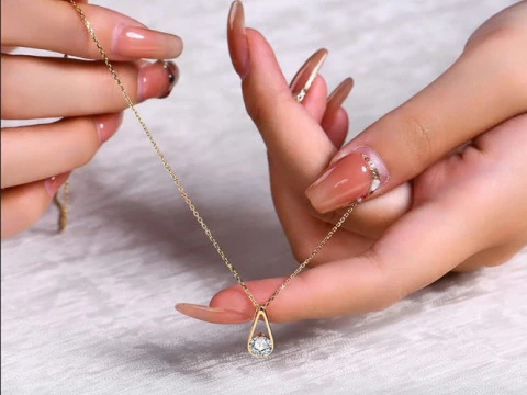 Half carat Women Classic Fashion Solitaire Pendant 3D Print Model