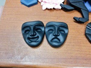 brooch funny and sad teatral masks 3D प्रिंट मॉडल