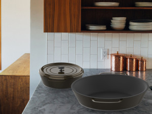 Cast iron cookware 3D Model