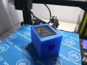 g&uuml;neş enerjili şarj edilebilir tek led yanıp s&ouml;nen ışık 3D Model