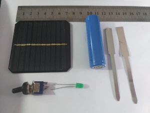 Alloggiamento lampeggiatore fittizio ricaricabile a energia solare Modello 3D