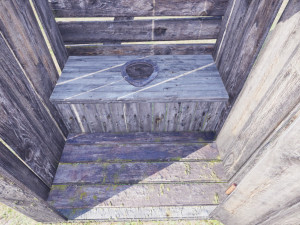 old wooden outdoor country toilet pbr 3D-Modell