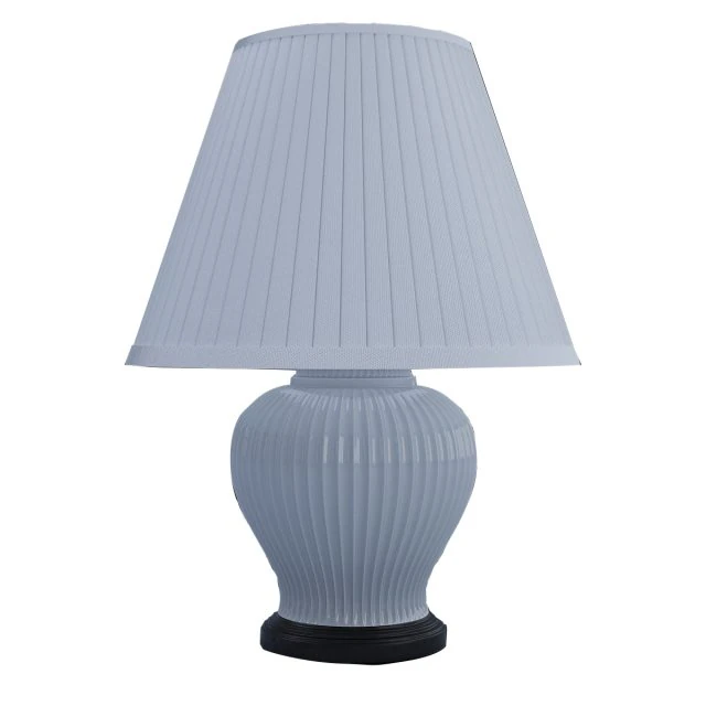 lampada da tavolo bianca Modello 3D .c4d .max .obj .3ds .fbx .stl .blend 