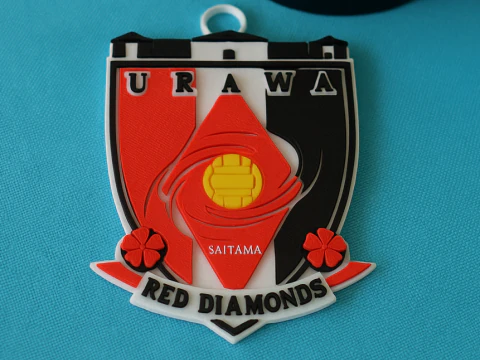 Crach&aacute; do chaveiro J1 Urawa Reds colorido para impress&atilde;o e renderiza&ccedil;&atilde;o Modelo de Impressão 3D