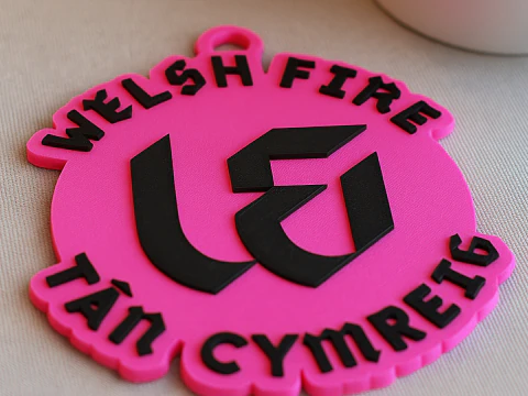 Le badge du porte-clés Hundred Welsh Fire est imprimable et rendu en couleur Modèles 3D en vedette