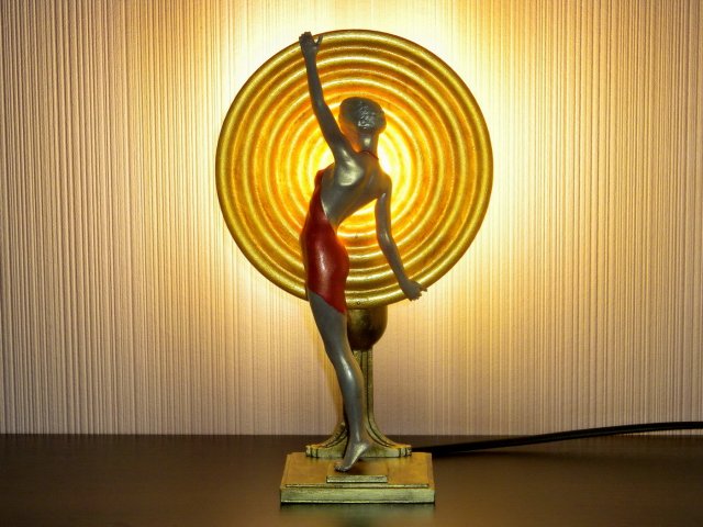 3d printable art deco lamp 1 3D 打印模型 .c4d .max .obj .3ds .fbx .stl .blend 