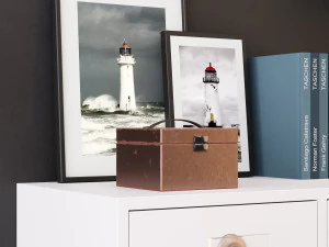 комод з елементами декору 3D Модель