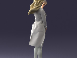 000132 Stylish Woman Taking a Selfie 3D 모델