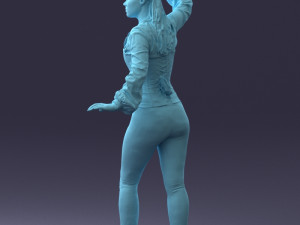 000136 Fantasy Woman with Dagger 0616 Modello 3D