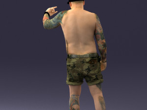 000175 Tattooed Man in Camo Shorts and Cap 0824 3Dモデル