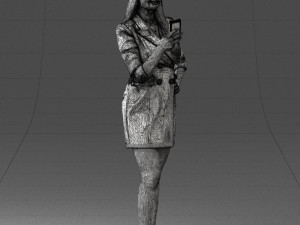 girl with phone 0708-1 3d print ready 3D Baskı Modeli