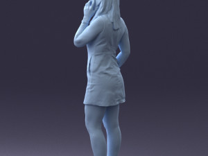 woman with smartphone 0122-2 3d print ready Modelo de Impressão 3D