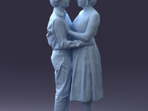 000140 Romantic Couple Embrace 0620 Modello 3D