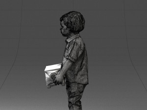 000194 Sad Little Boy Holding Toy Car 1016 3Dモデル