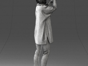 000143 Young Woman with a Camera 0629 Modelo 3D