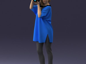 000143 Young Woman with a Camera 0629 3dp 3D Принт Модель