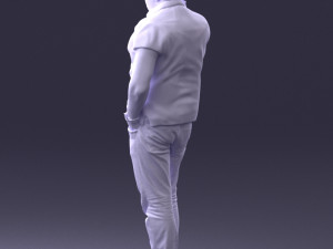 man in green t shirt 0041 3d print ready Modèles 3D en vedette