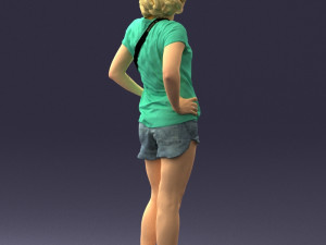 woman in green t-shirt 0229 Modèles 3D en vedette