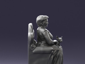 grandmother in chair 0477 Modèle 3D
