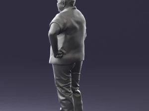 man in t-shirt with phone 0464 3d print ready 3D Print Model