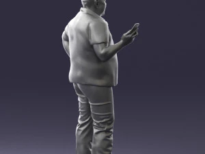 man in t-shirt with phone 0464 3d print ready 3D Print Model