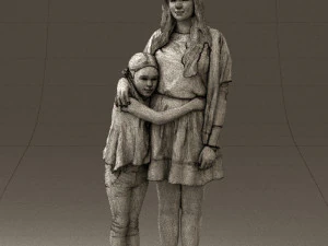 mom with daughter 0600 3D Model