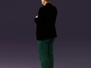 Mann in schwarzem Top und gr&uuml;ner Hose 0610 3D-Druck bereit 3D Druckmodell