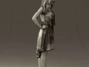 Frau im steinschwarzen Kleid 0632 3D Modell