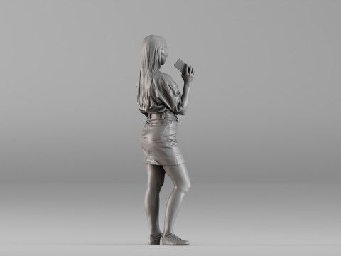 S00042 スマートフォンを持って立っている女性 3Dプリントモデル