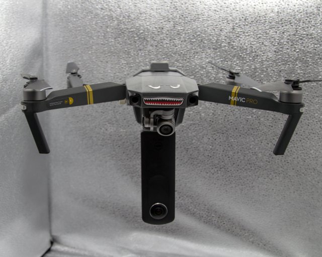 camera holder for dji mavic pro Modelo 3D .c4d .max .obj .3ds .fbx .stl .blend 