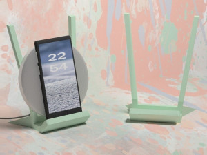 Wireless Charger Stand 3D Print Model