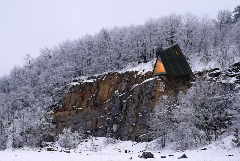 Cliff house 3D Модель .c4d .max .obj .3ds .fbx .stl .blend 