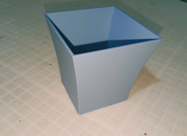 Flower vase 3D 打印模型 .c4d .max .obj .3ds .fbx .stl .blend 